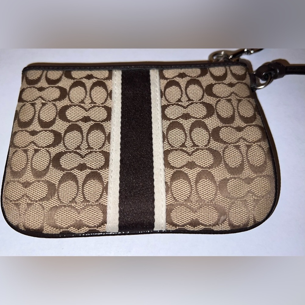 Coach Monogram Wallet - Picture 4 of 5